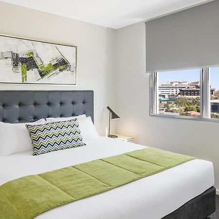 Oaks Brisbane Woolloongabba Suites Chambre photo