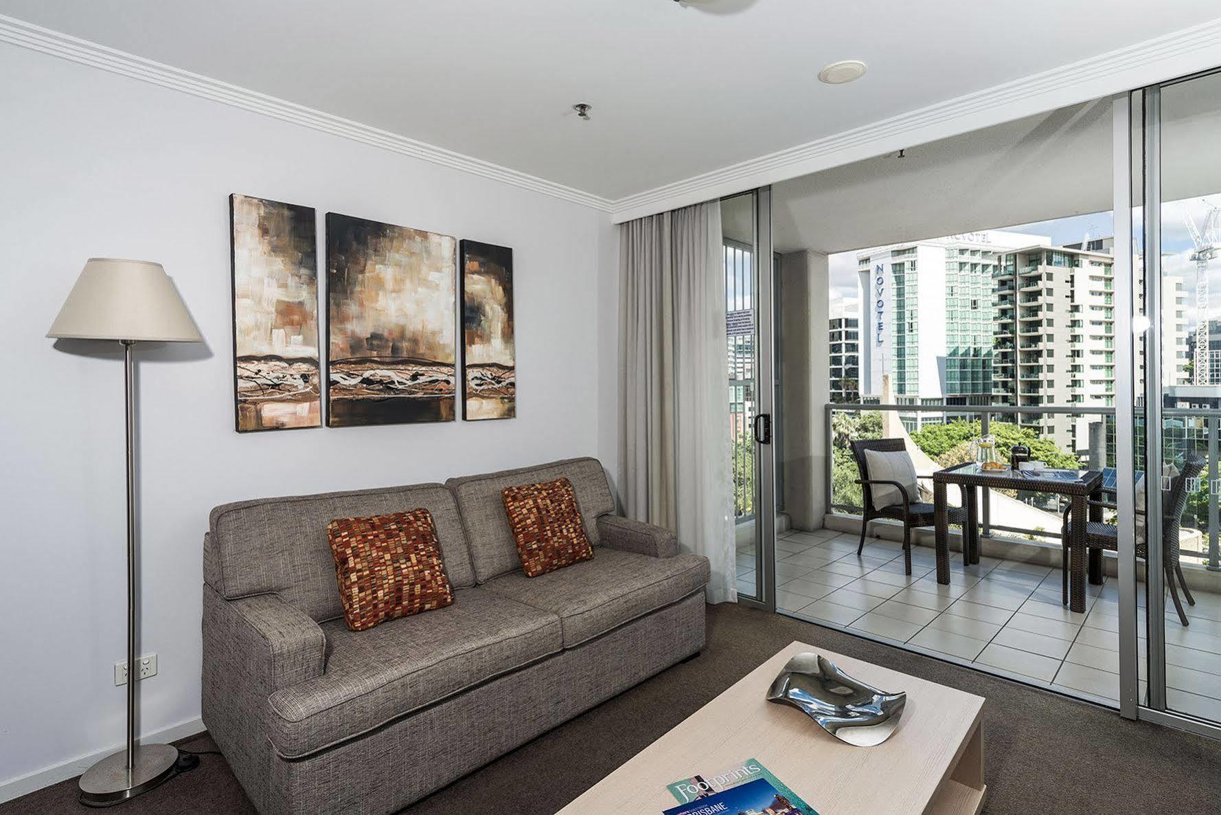 Oaks Brisbane Woolloongabba Suites Extérieur photo